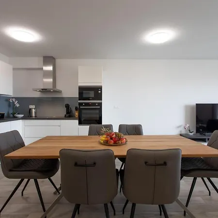 Hill 公寓 特罗吉尔