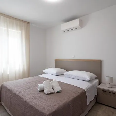 Hill 公寓 特罗吉尔