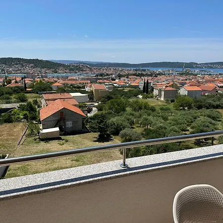 Apartment Hill *